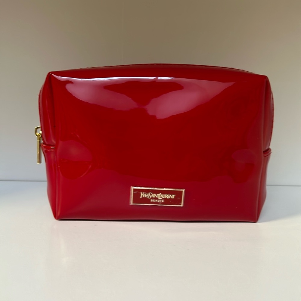 ❤️SOLD❤️ NWT Yves Saint Laurent Make up Bag